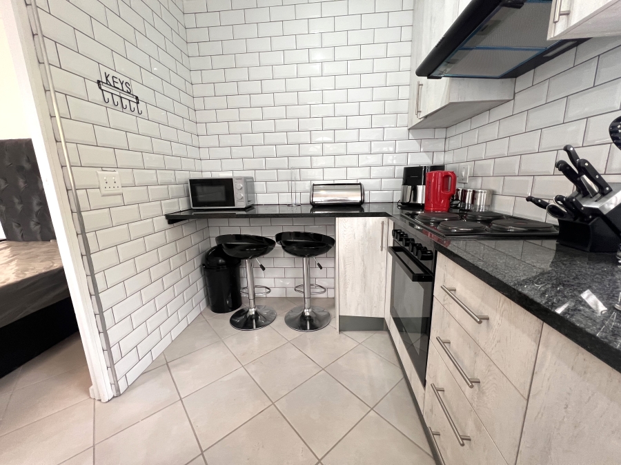 To Let 1 Bedroom Property for Rent in Tijgerhof Western Cape